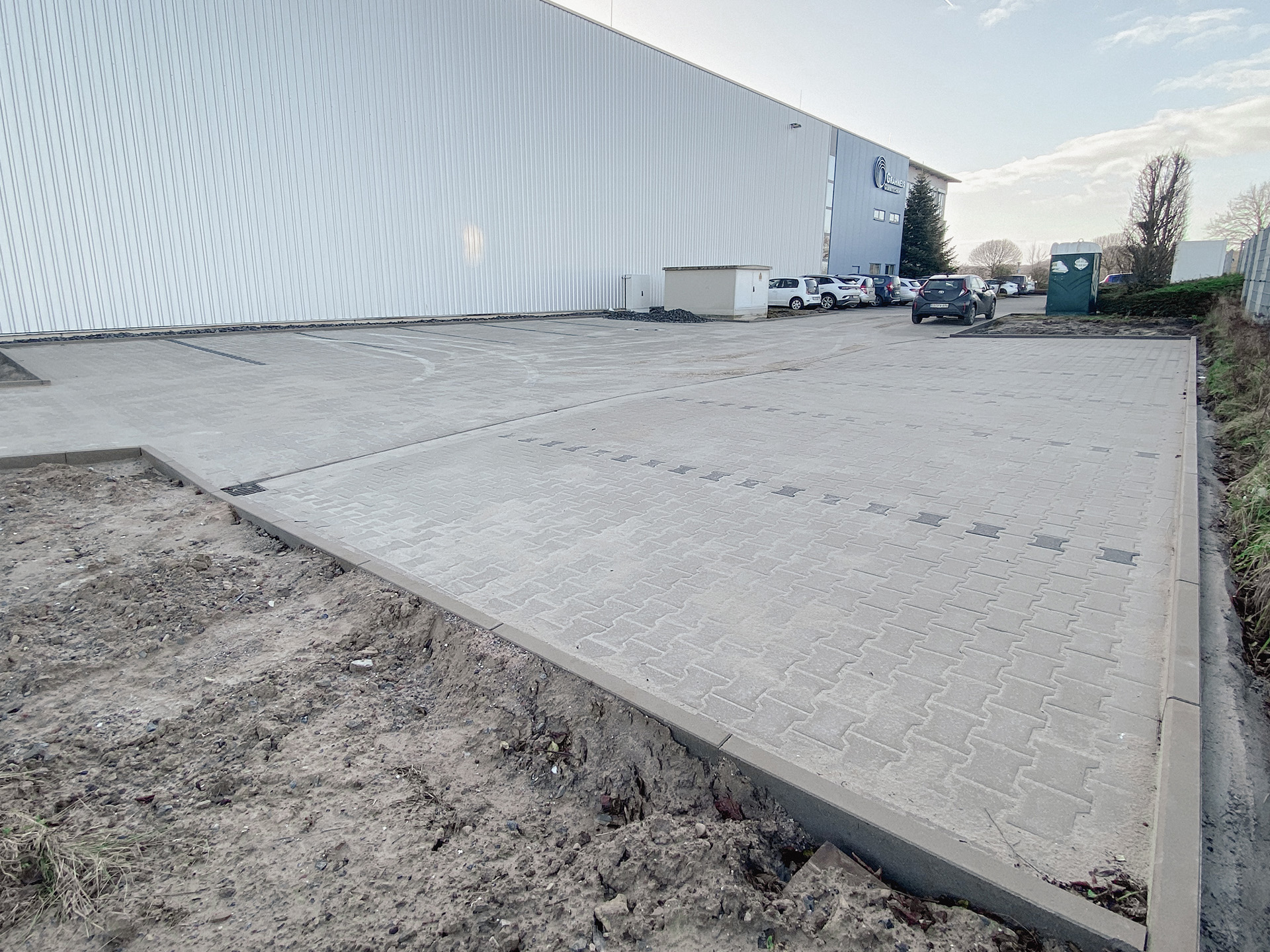 PARKPLATZ_3